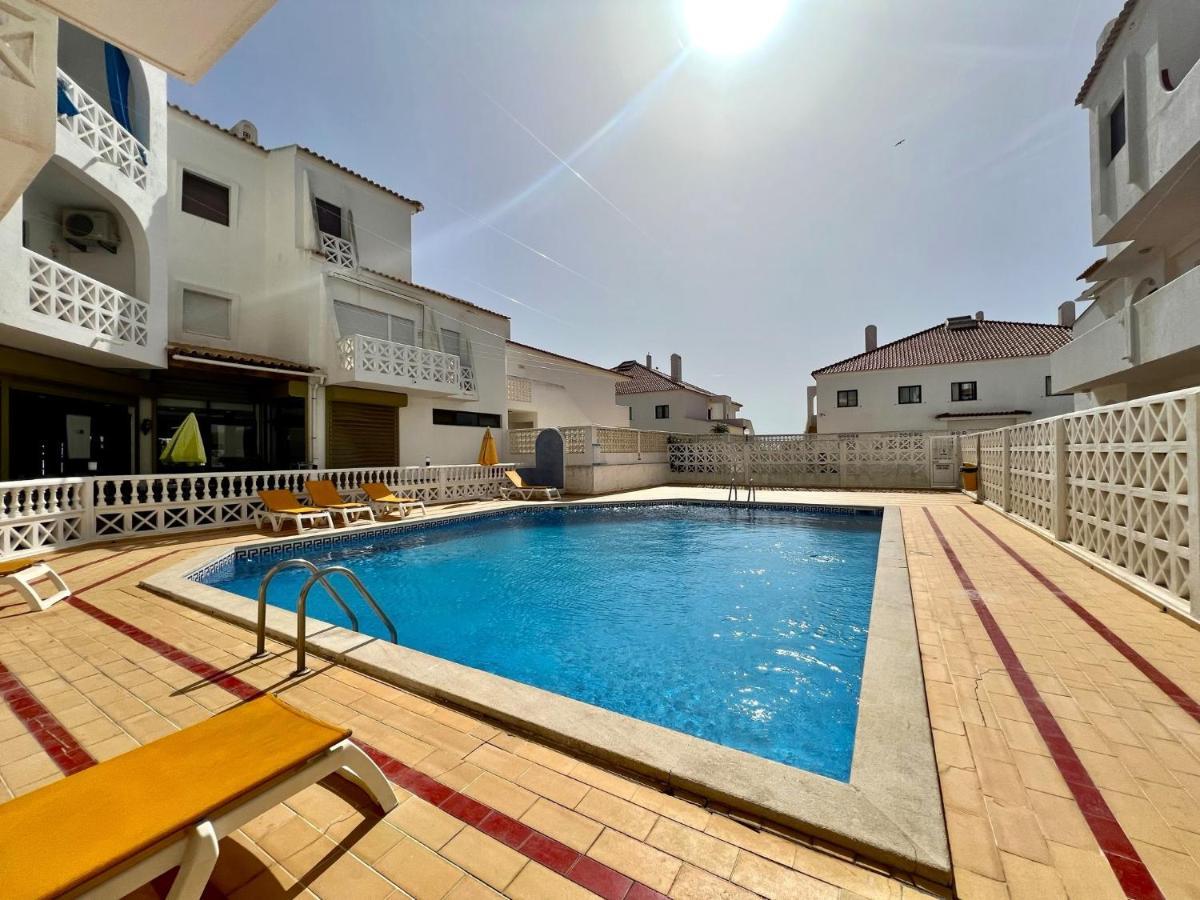 Albufeira Central 3 With Pool By Homing Bagian luar foto