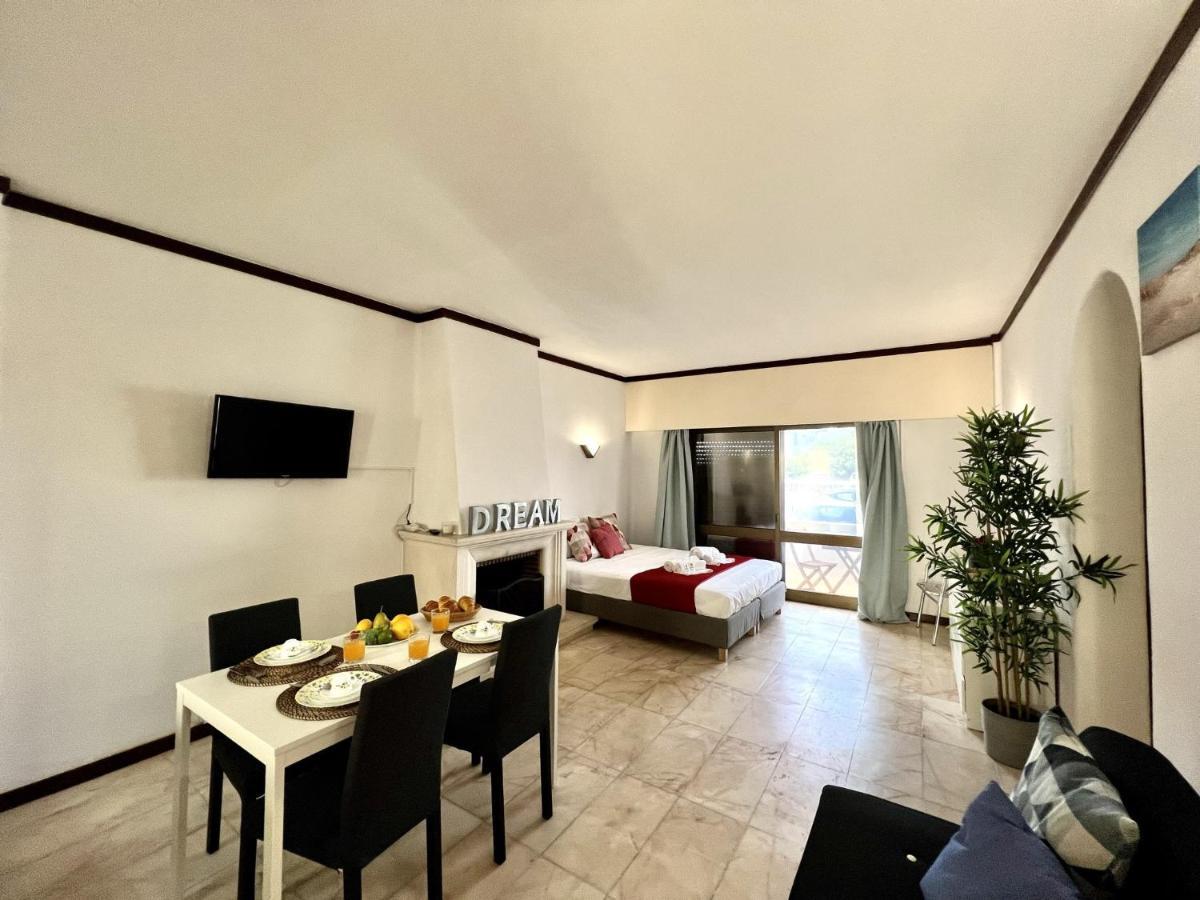 Albufeira Central 3 With Pool By Homing Bagian luar foto