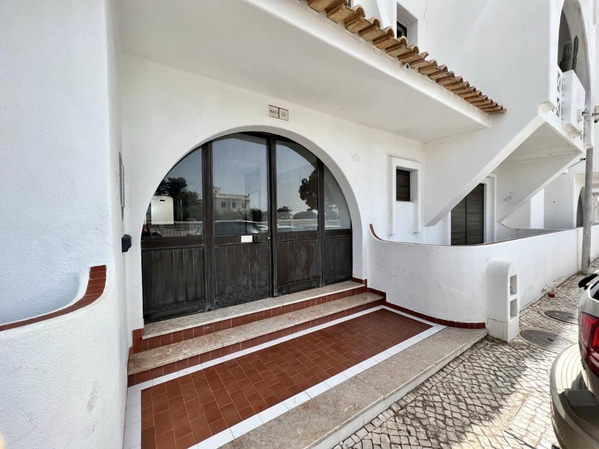 Albufeira Central 3 With Pool By Homing Bagian luar foto